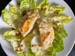 quiche sans pâte brocoli chou fleur jambon chèvre et salade sucrine