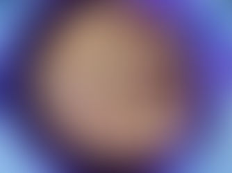 Gâteau invisible aux pommes dans le moule à manqué Tupperware.