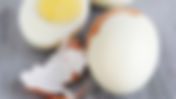 L'astuce infaillible pour écaler vos œufs rapidement et facilement !