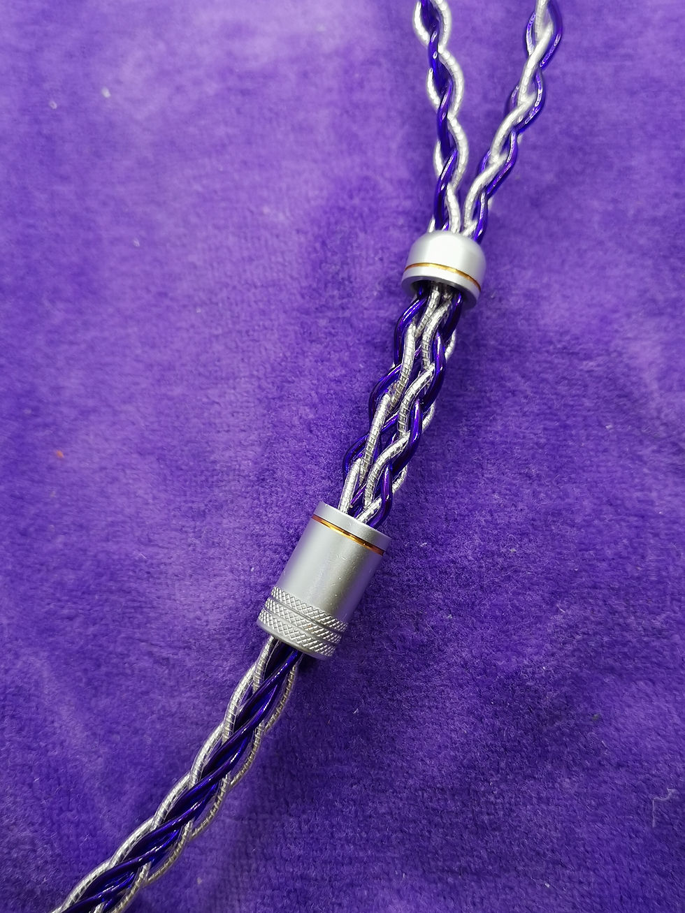 縮圖：究極晶界合金耳機升級線