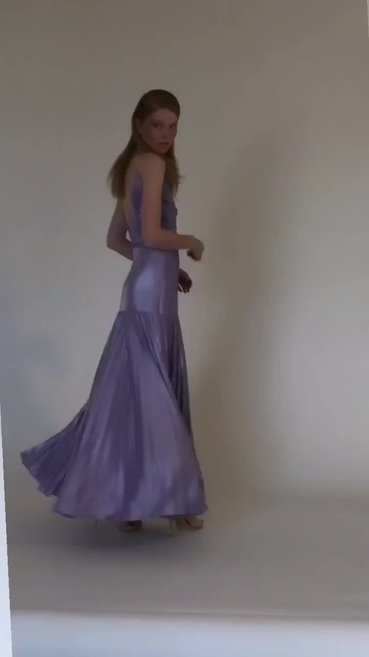 Thumbnail: Mia