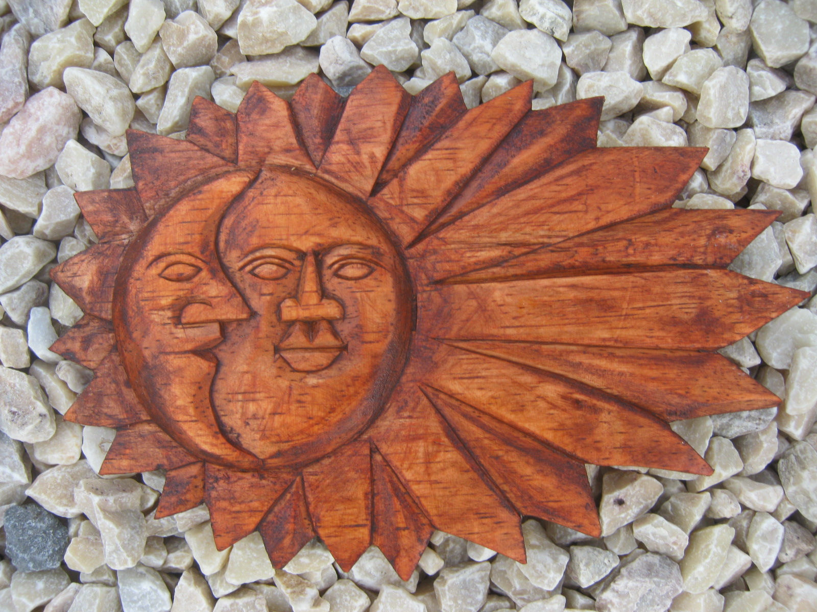 inwp-01DK - natural wood sun-moon plaque