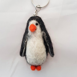 Penguin hanging £4.00