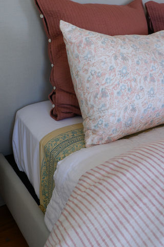 KERRY CASSILL - bedding