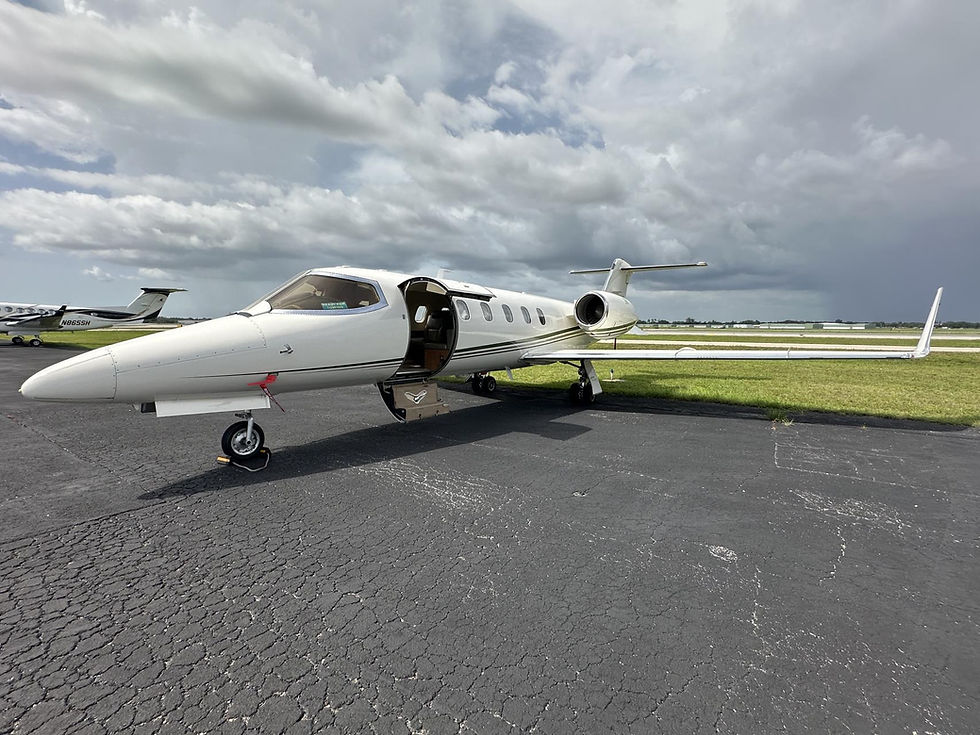 Miniature : 1992 Learjet 31A N444HC