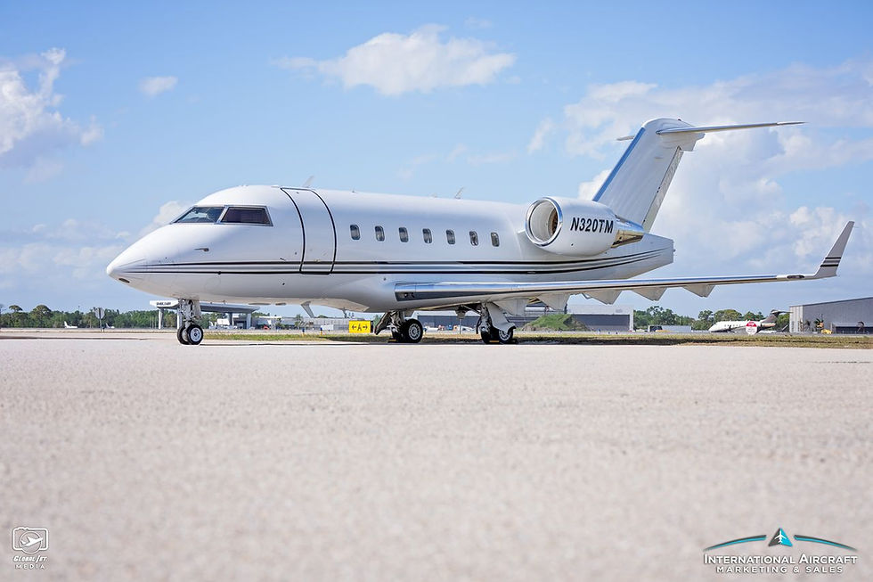Thumbnail: 1995 Bombardier Challenger 601-3R N320TM