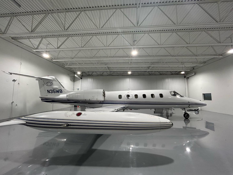Miniatura: 1980 Learjet 35A N35WB