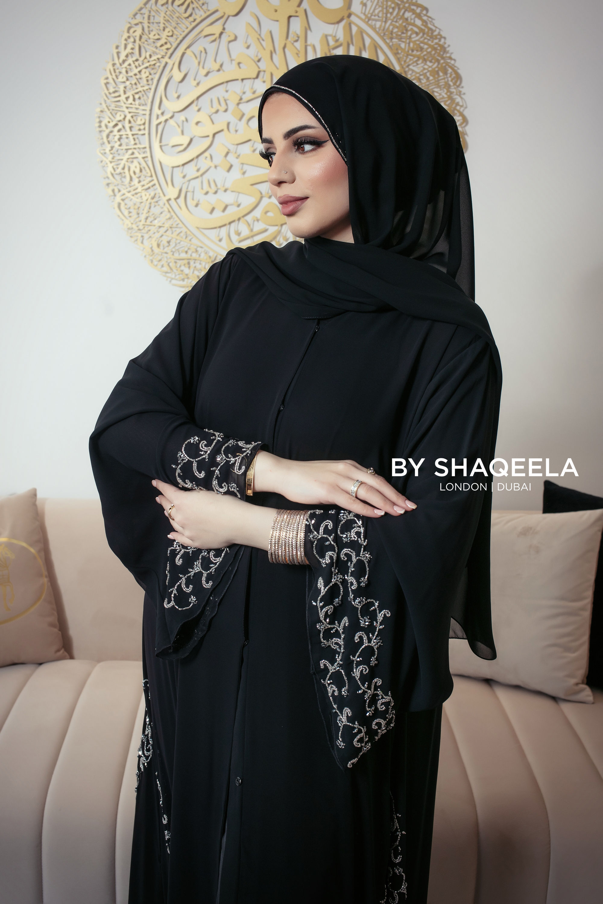 Deborah Leaves abaya