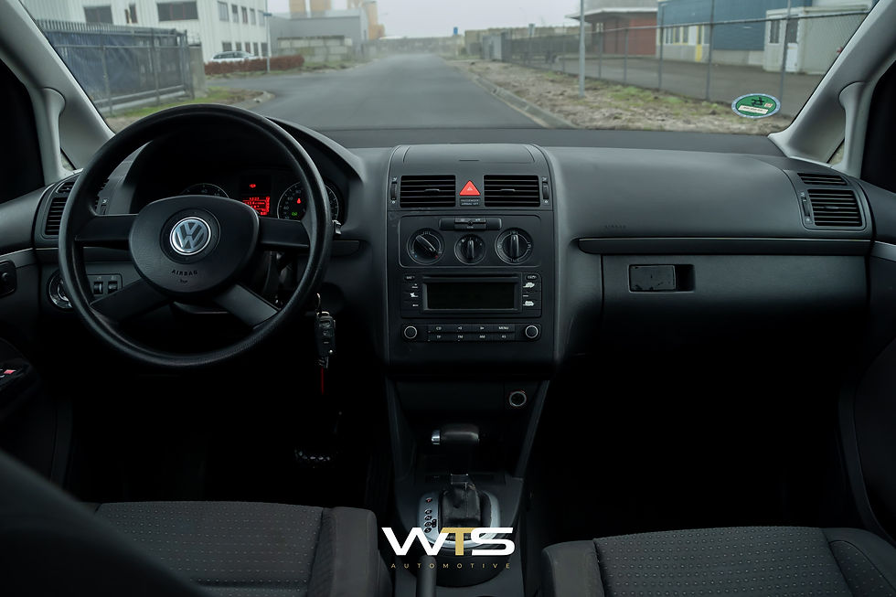 Thumbnail: Volkswagen Touran 1.6 FSI 85KW AUT 2004