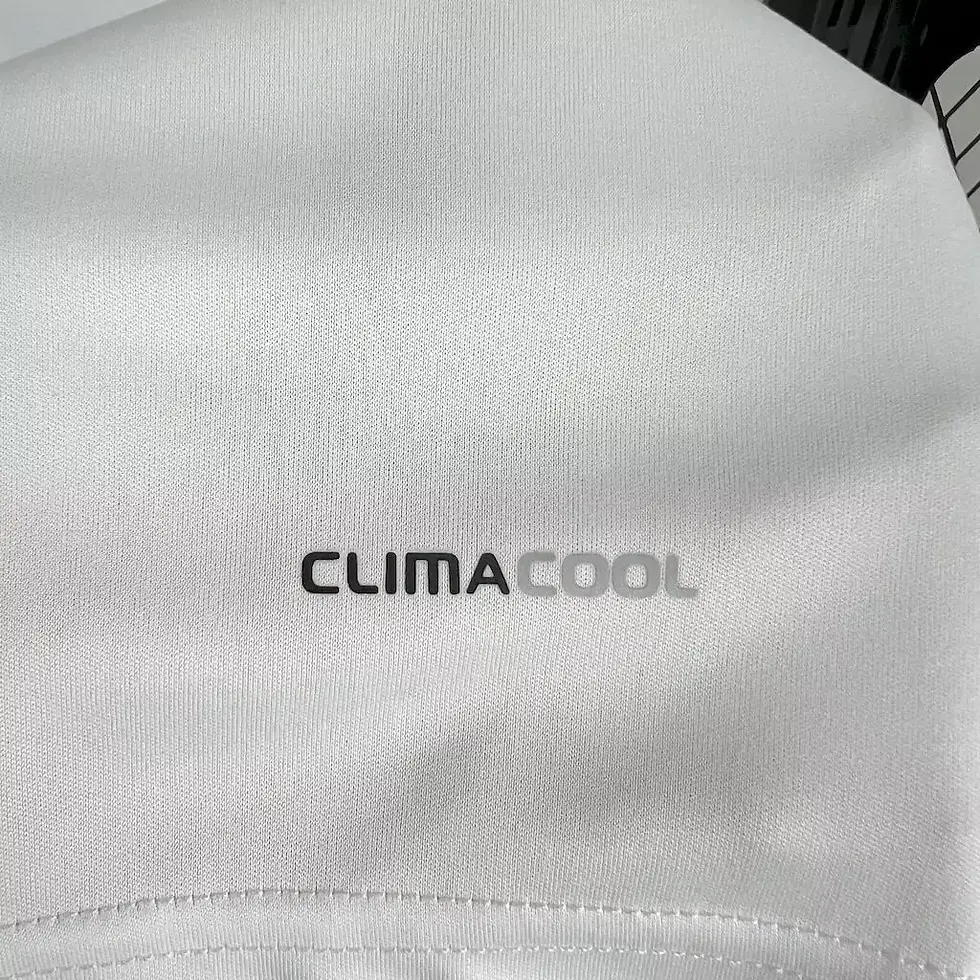 Miniatura: Real Madrid home - 2009/2010 