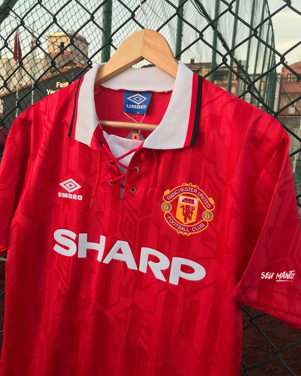 Thumbnail: Manchester United home 1992/1993