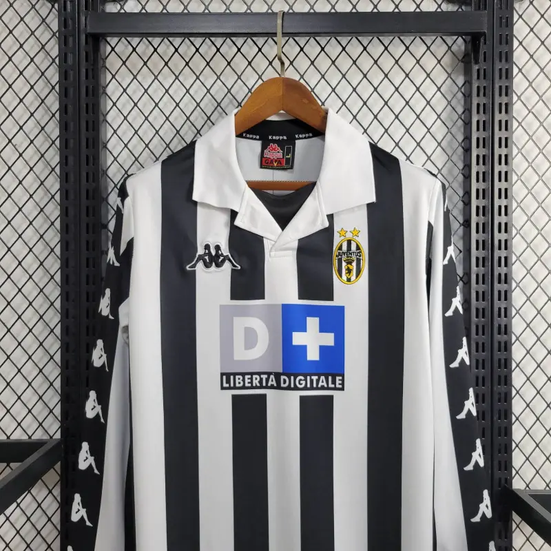 Miniatura: Juventus home retrô 1999-2000