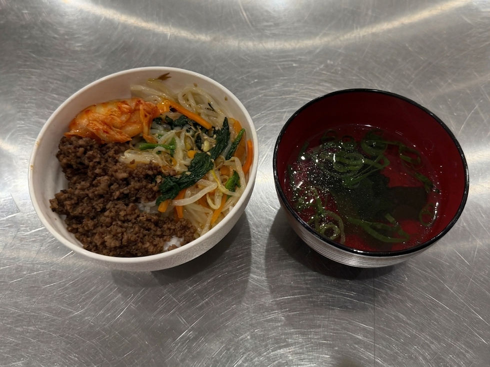 ビビンバ丼とわかめスープ
