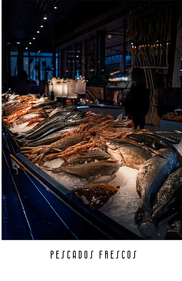 cartel pescaderia elegante para poner 3 fotos.png