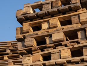 Stock permanent de palettes d’occasion