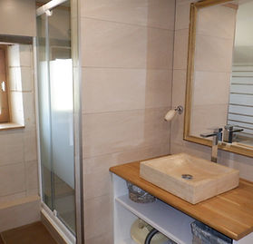 Gite La Bridet salle de bain (5).JPG