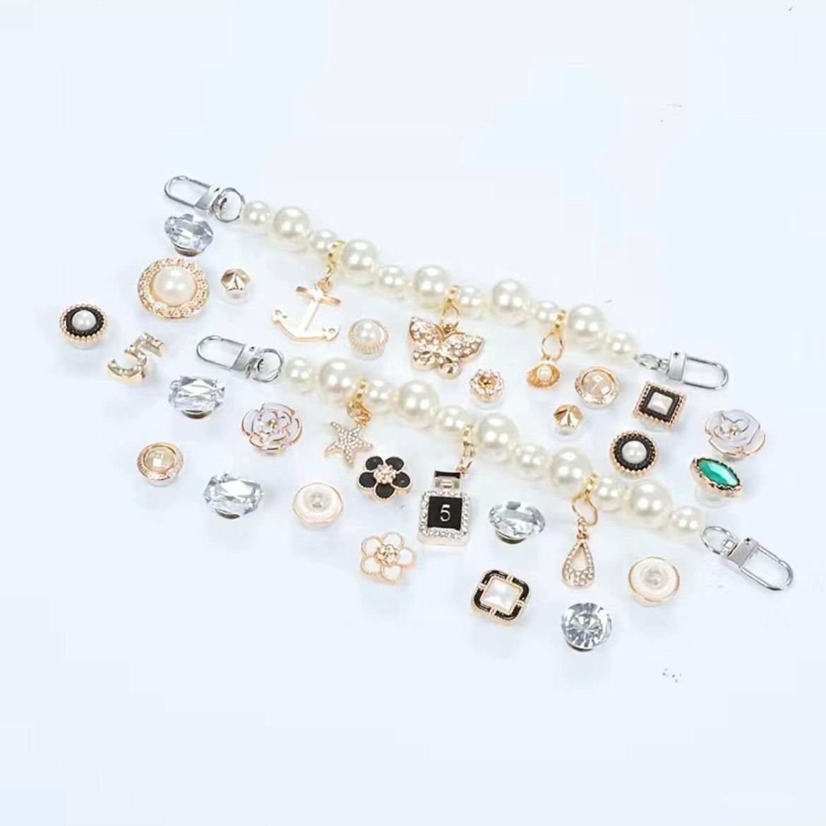 Crystal Gibbet Charms (4 per person)