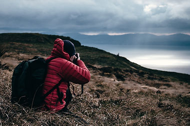 fotógrafo tomando foto del lago Argentino