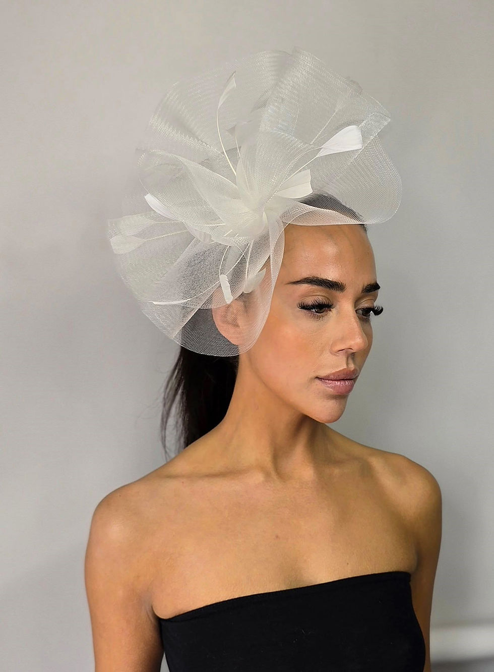 Thumbnail: Ivory mesh Fascinator with coque feathers on a band 090625