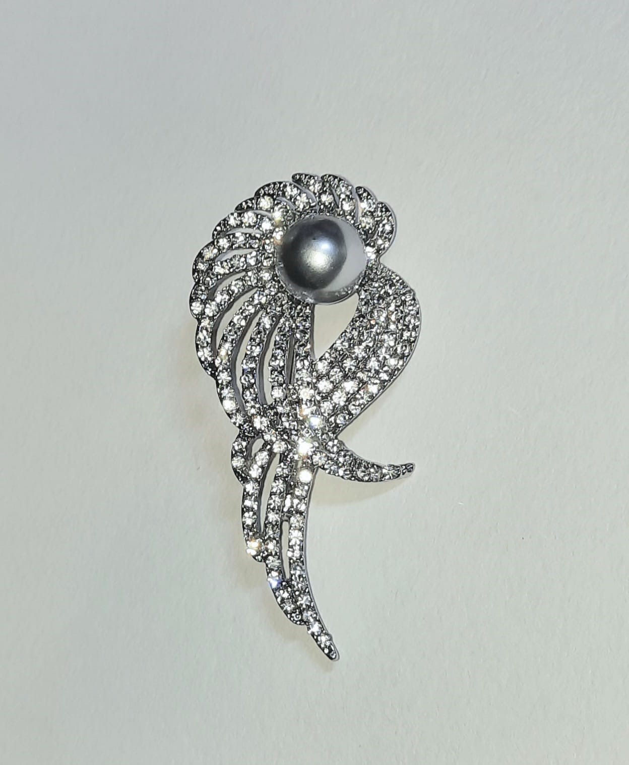 Silver Diamante & Pearl Brooch