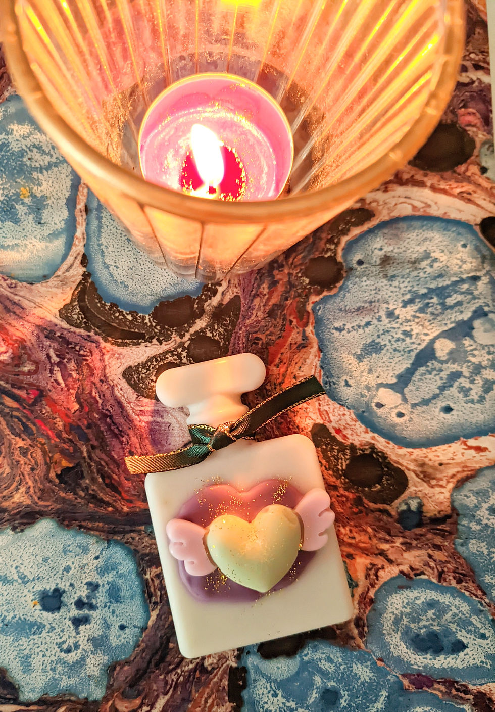 Décoration en cire flacon de parfum