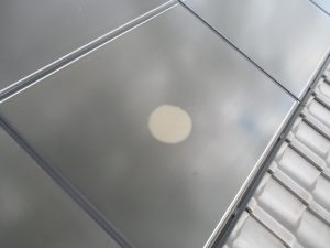 定期メンテナンスでパネルの白濁を発見!