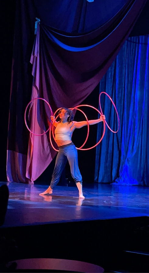 Rouge Hula Hoop