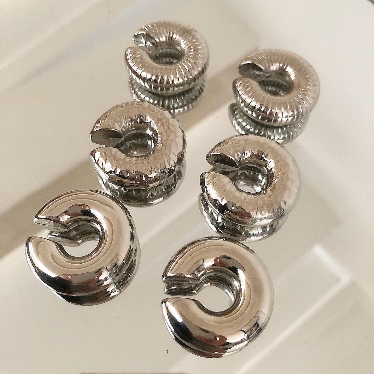 Ear cuff plateado