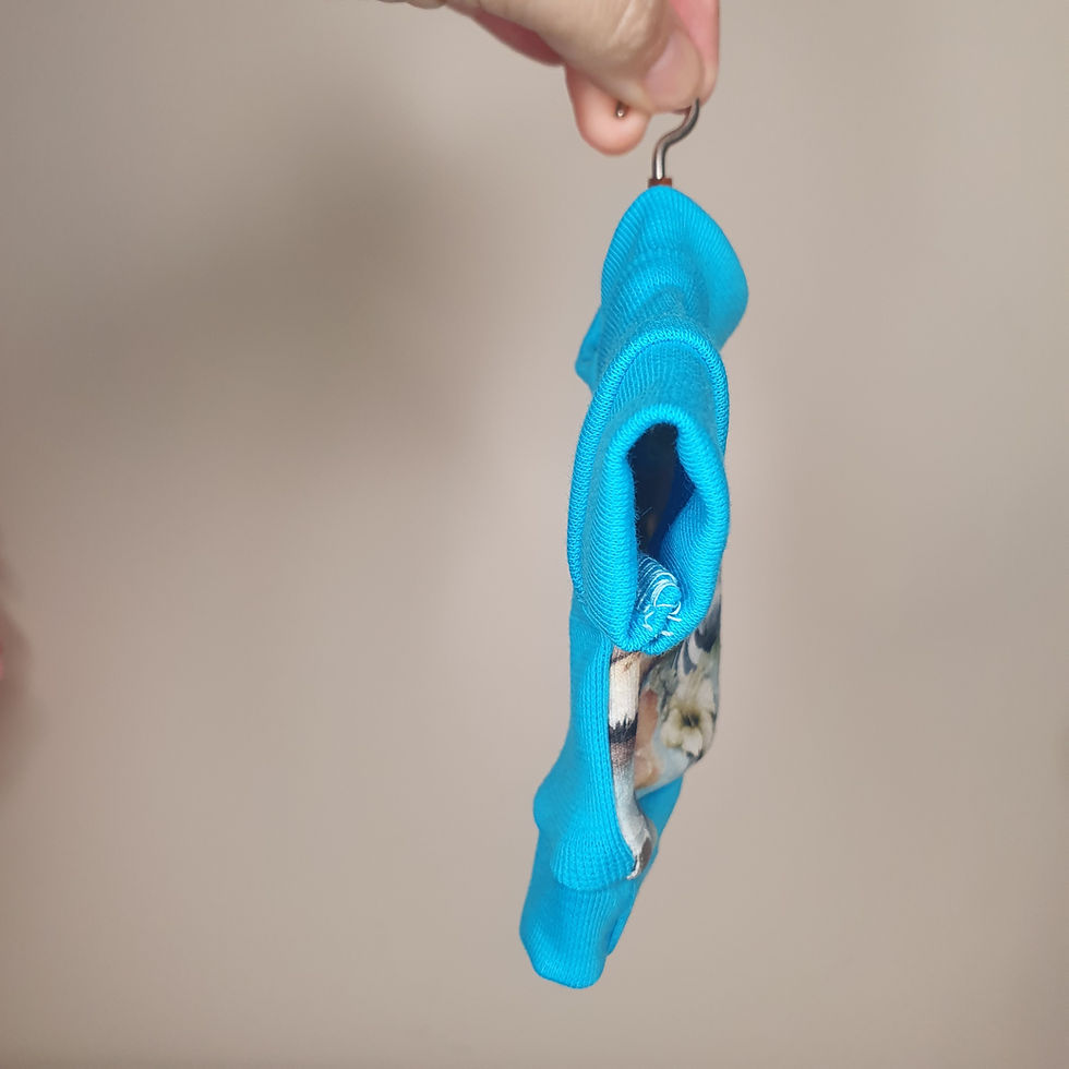 Thumbnail: Bluzeczka z zebrą w ciemnym turkusie 