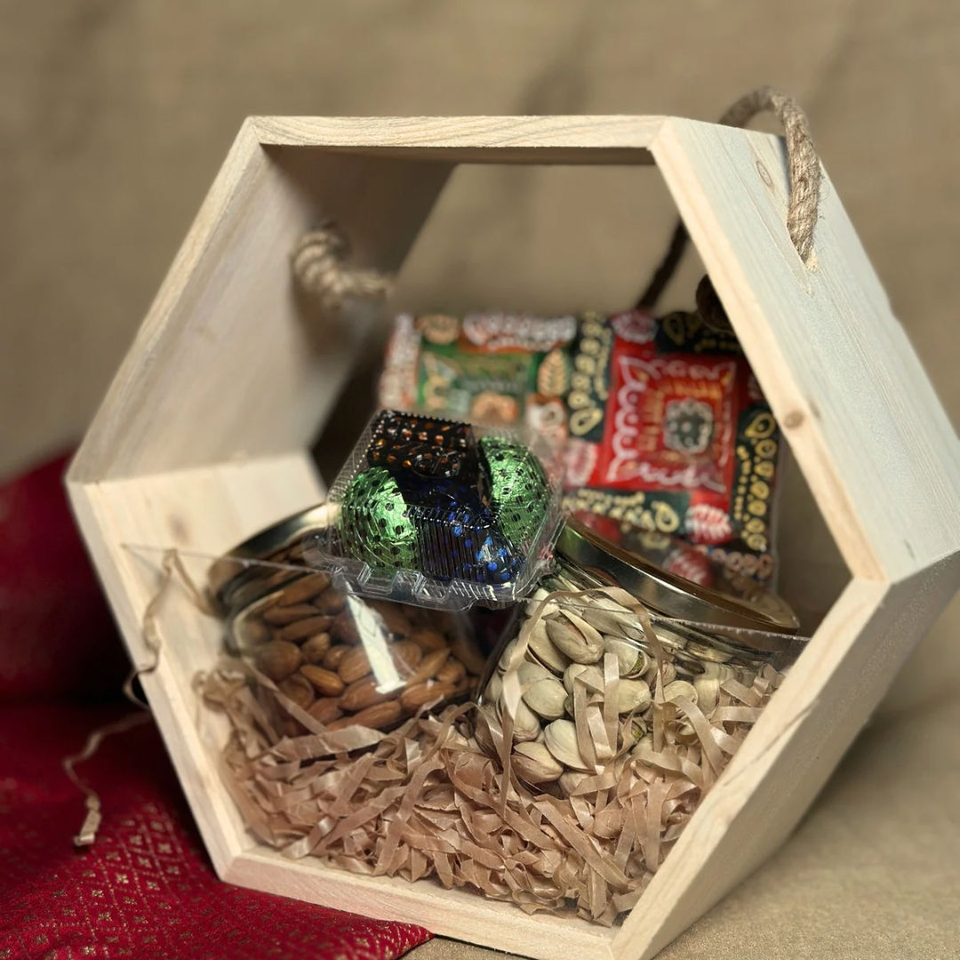 Dry Fruit Hexagonal Beta Basket