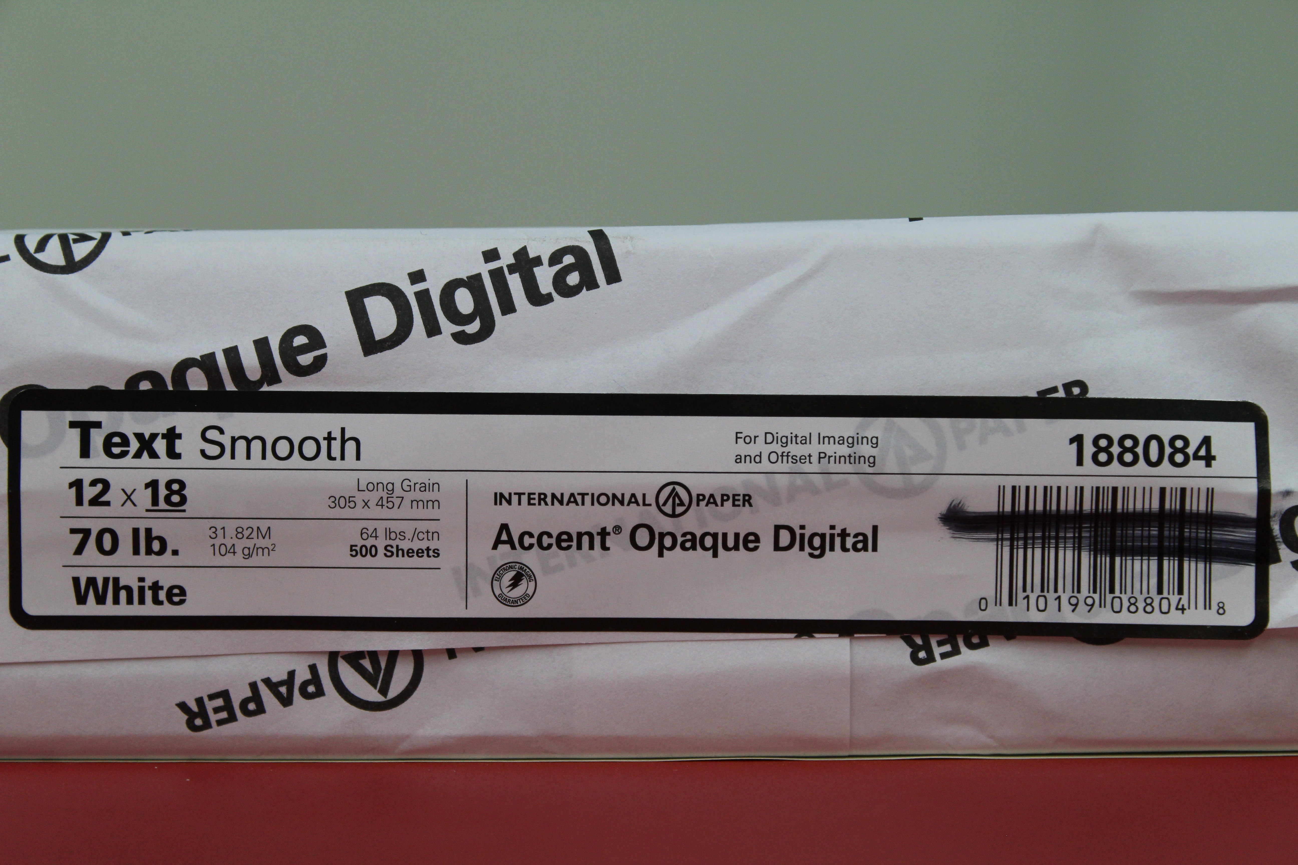 Accent 70# Text 12 x 18 White (500)