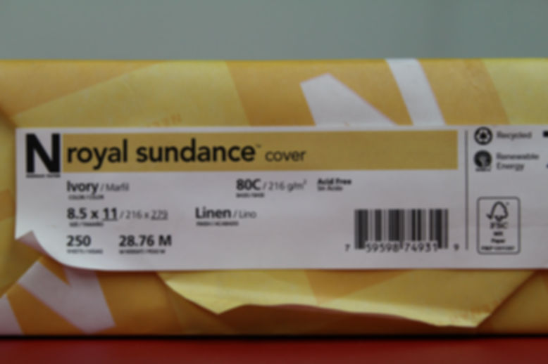 Royal Sundance Linen 80# Cover 8.5 x 11 Ivory (250)