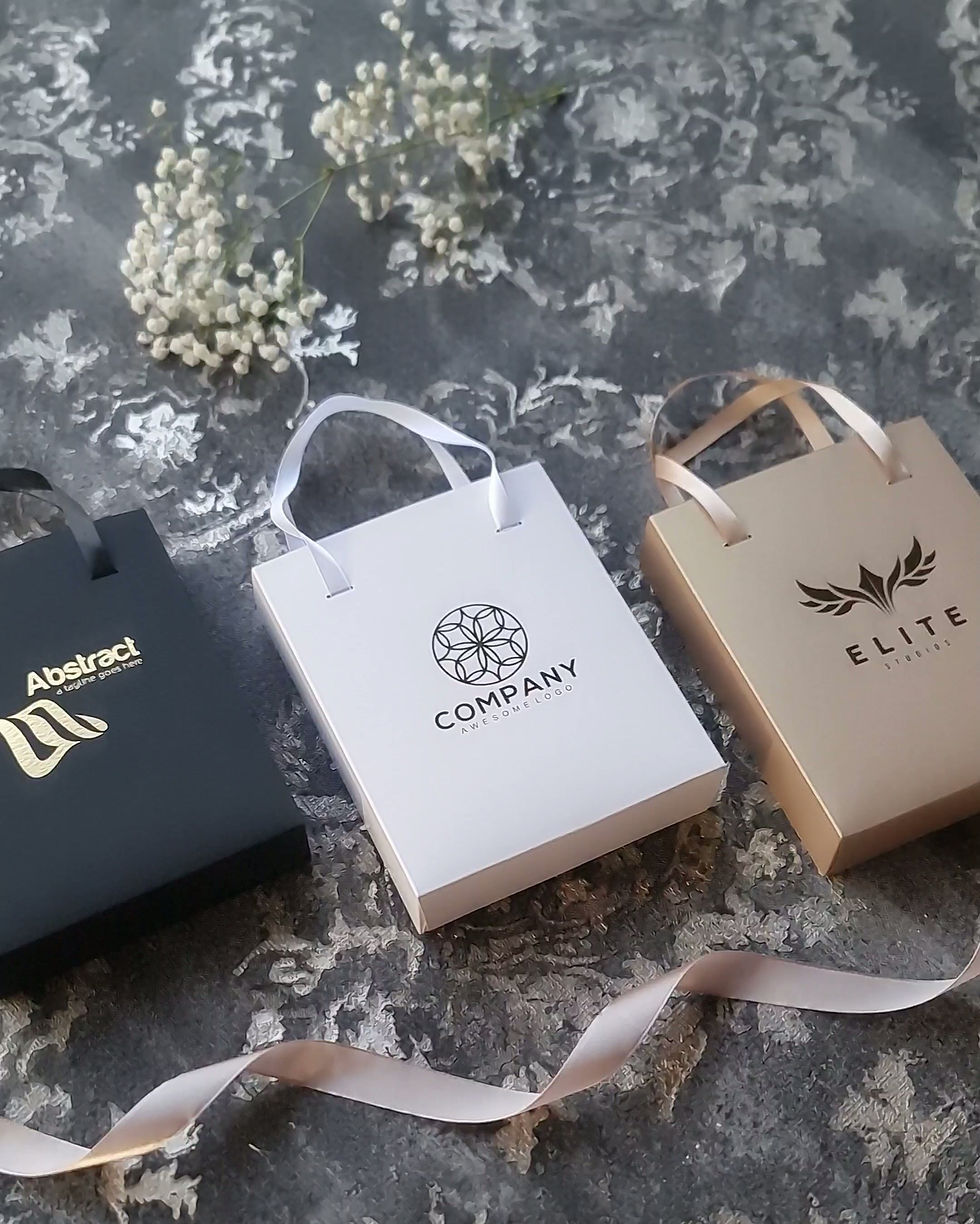 Miniatură: Carduri