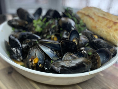 Prepare Flavourful Thai Steamed Mussels at Home