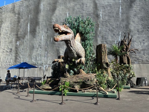 Spinosaurus Photo-Op