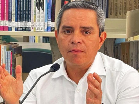 Más de 2 mil estudiantes de la UdeC se beneficiarán con UNIBECA del ayuntamiento de Manzanillo: Christian Torres Ortiz