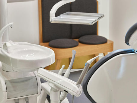 Choosing the Right Dentist in Karama Dubai for Long-Term Dental Health