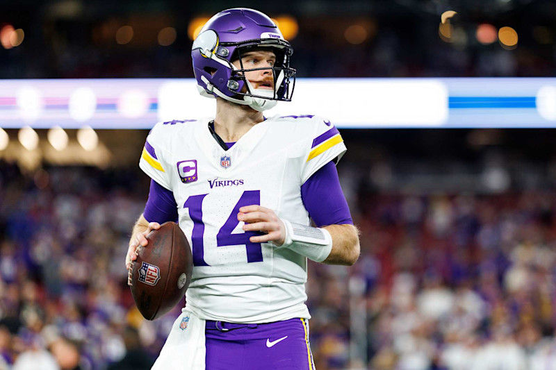 Minnesota cannot afford a Sam Darnold Contract Extension