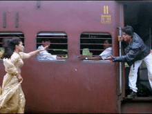 ddlj-ddlj-train-scene.gif