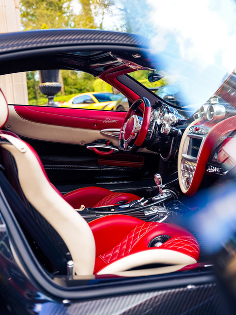 Pagani Huayra Roadster Interior