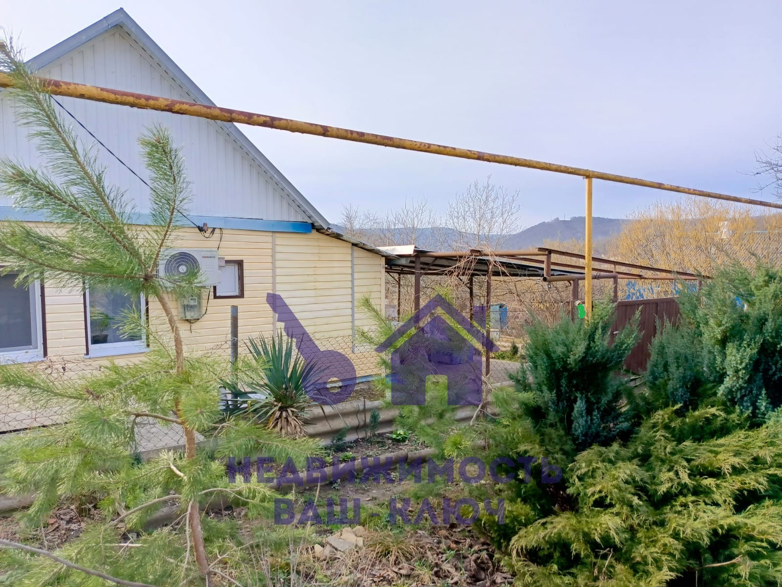 Дом деревянный, район - Заречье, площадь - 47 кв.м, 5 соток.