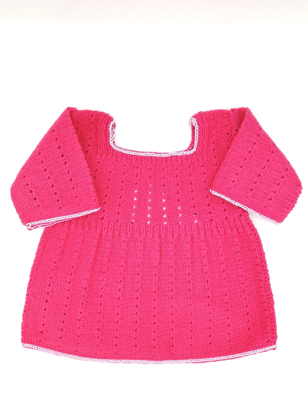 Robe fait main au tricot pour enfants