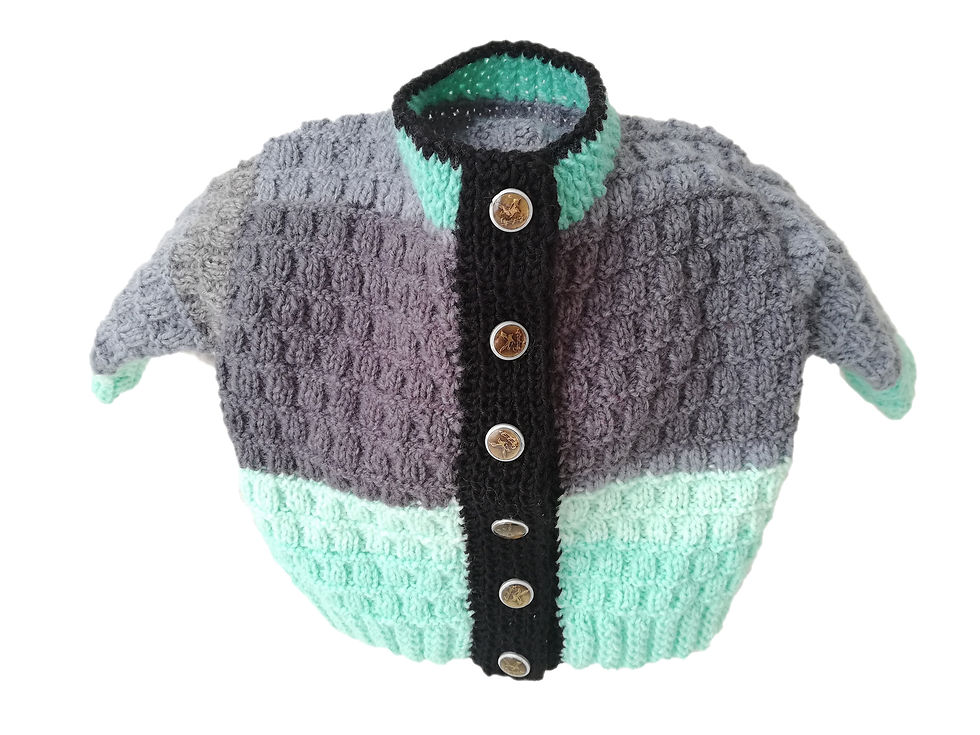 Cardigan fait main au tricot pour bébé