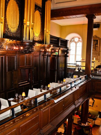 The Church  Dublin, Irlande
Lamp by Candle Concept, Belgium