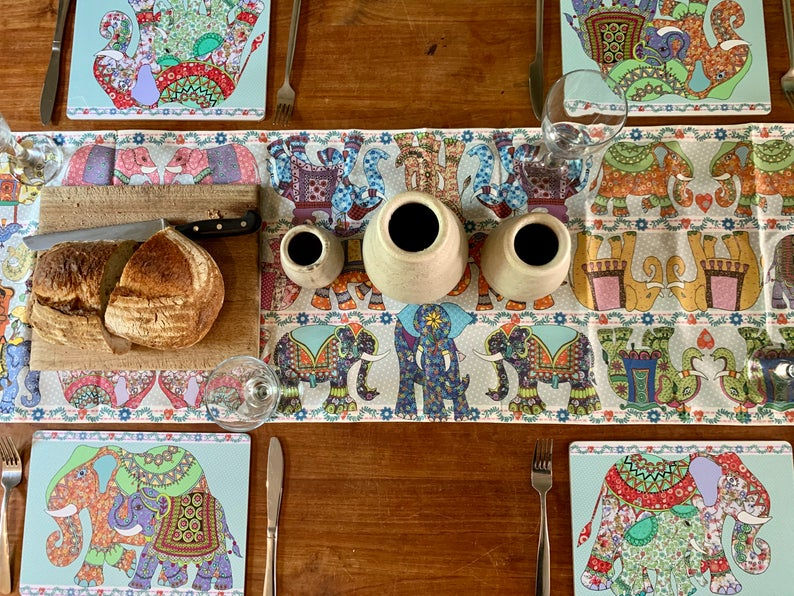 Miniature : Elephant Table Runner, beautiful vintage designs and patterns