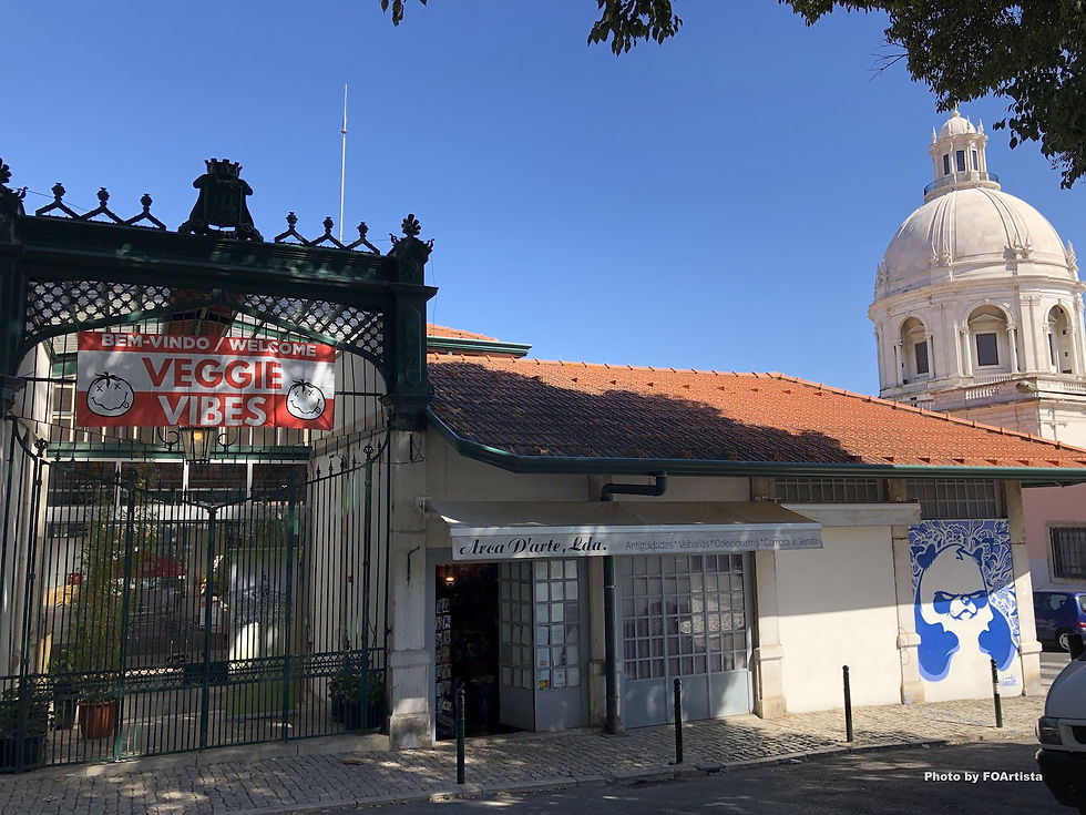 Feira da Ladra, Campo de Santa Clara, São Vicente de Fora