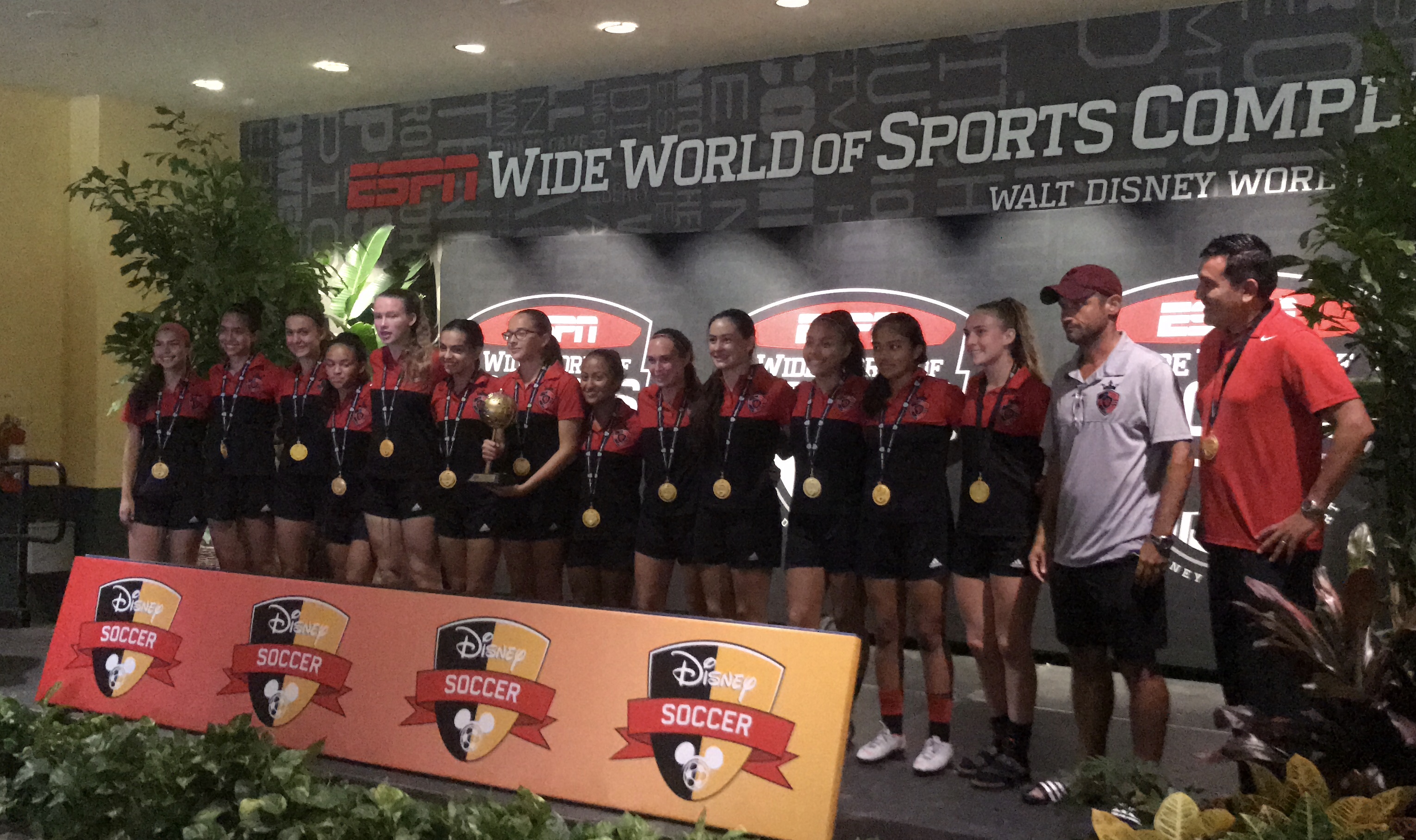 2003 Girls Win Disney