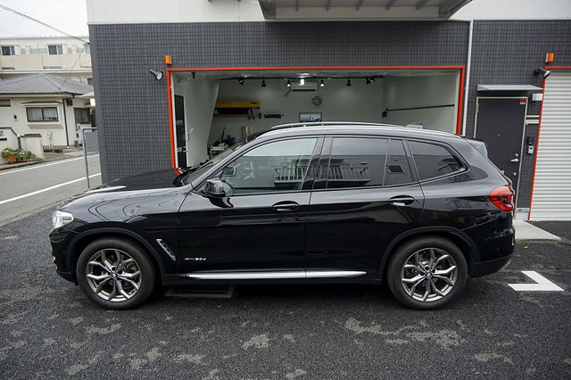 Bmw X3の ウインドウモールにカーラッピング 神奈川県相模原市t様 Bmw X3の ウインドウモールにカーラッピング 神奈川県相模原市t様