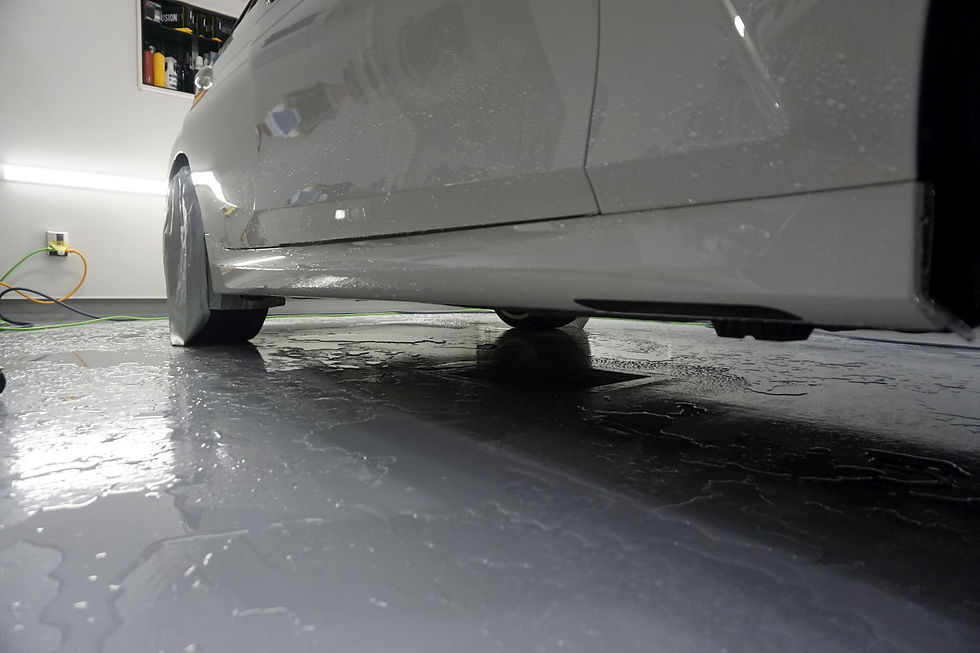 ロッカーパネルの飛び石保護プロテクションフィルムPPF施工 BMW アルピナ B3GT