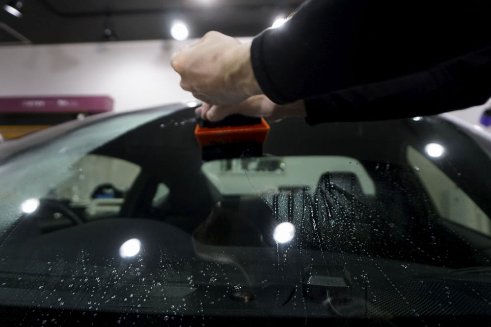 新製品 フロントガラス飛び石保護フィルムのご紹介 Windshield Flex ウインドウシールドフレックス Stek エステック 東京都町田市i様